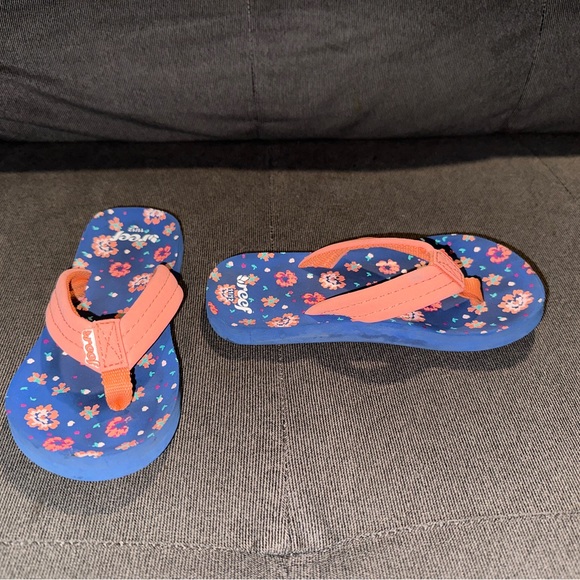 Girls Reef Flip Flops - Picture 9 of 11